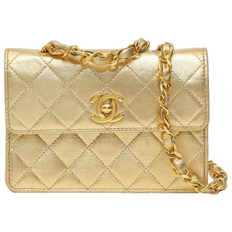 do chanel bags have solid gold chains|Chanel bag with gold ribbon.